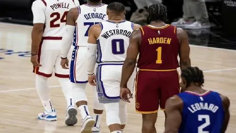 荷蘭歐國聯第5輪3-1力克波黑，維納爾杜姆梅開二度，德佩建功