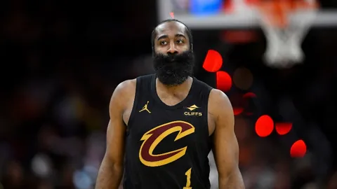 西班牙后卫力挺反种族歧视，对手紧张证实事件发生